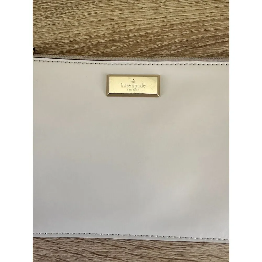 Kate Spade New York Cream Leather Zip Clutch Wristlet Wallet Pouch